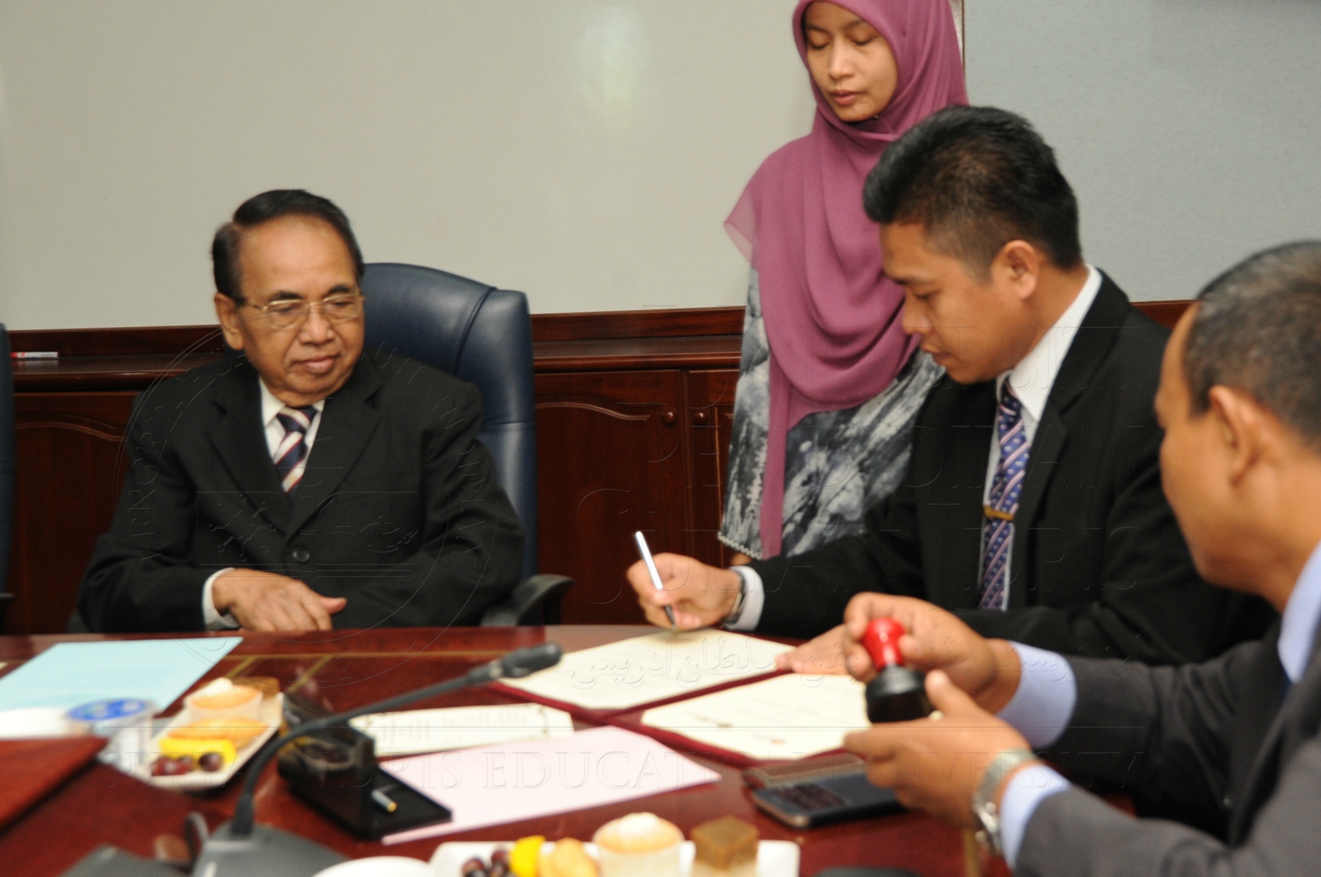 PRO16 6 Mou HAS 7886